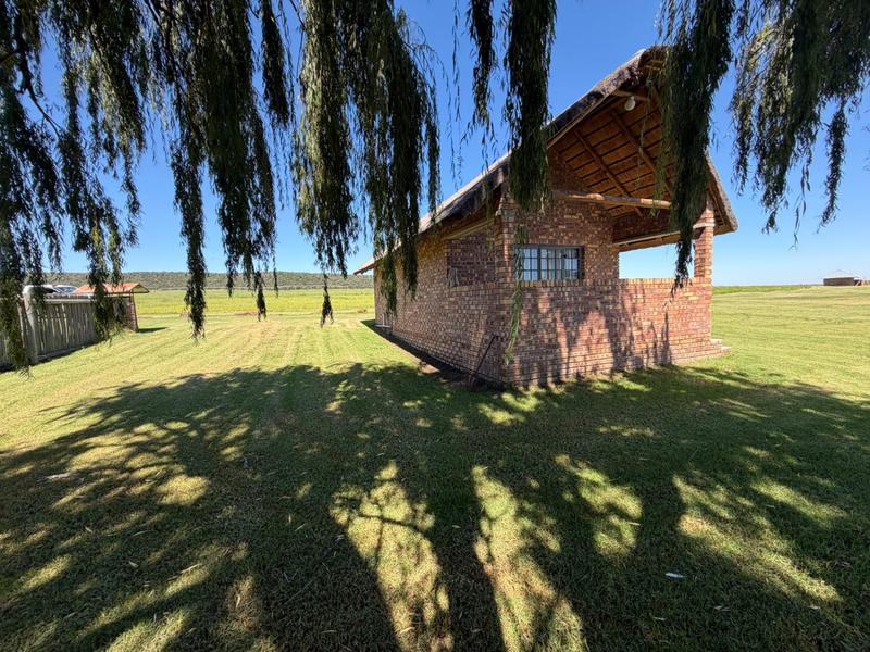 70 Bedroom Property for Sale in Middelburg Eastern Cape